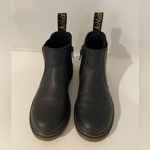 Girls Doc Marten Chelsea boot